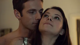 Tatiana Maslany – Orphan Black s01e01 (2013)