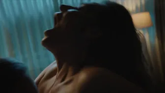 Elena Tronina, Lyubov Tolkalina, Lukerya Ilyashenko - Happy End s01e05 (2021)