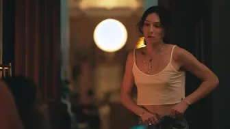 Jesse James Keitel, Katie Ward, Kim Cattrall - Queer as Folk s01e01e02e05e07 (2022)