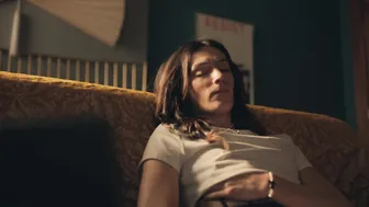 Jesse James Keitel, Katie Ward, Kim Cattrall - Queer as Folk s01e01e02e05e07 (2022)