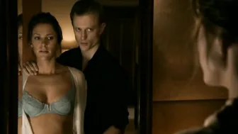 Jessica Gower, Jill Wagner, etc - Blade The Series s01 (2006)