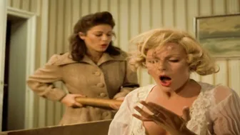 Hannelore Elsner, Elke Sommer – Die Reise nach Wien (1973)