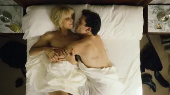 Belén Cuesta, Clara Alvarado, Adriana Torrebejano, Hania Guzman, Mirela Balic - Cristo & Rey (Cristo Y Rey) (Untameable) s01e01-08 (2023)