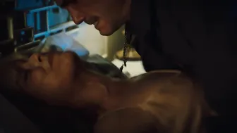 Belén Cuesta, Clara Alvarado, Adriana Torrebejano, Hania Guzman, Mirela Balic - Cristo & Rey (Cristo Y Rey) (Untameable) s01e01-08 (2023)