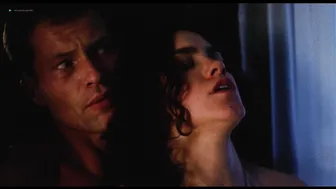 Robin Tunney, Julie Delpy, Tuesday Weld, Emily Bruni - Investigating Sex (2001)