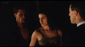 Robin Tunney, Julie Delpy, Tuesday Weld, Emily Bruni - Investigating Sex (2001)