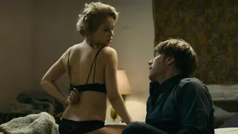 Najet Korel, Caro Cult, Lucie Aron - Justice - Verstrickt im Netz der Macht (2019)