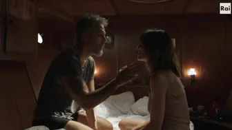 Godeliv Van den Brandt, Claudia Pandolfi - The Devil's Clock (Gli orologi del diavolo) s01e03e06e08 (2020)