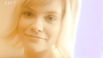 Martina Klirova – Snowboarders (2004)