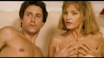 Arielle Dombasle, Julie Gayet - Les 2 papas et la maman (1996)