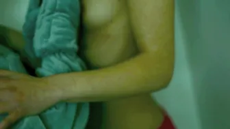 Galyna Kyyashko, Angela Groen, Gloria Oliveiro - StatusVrij (2013)