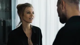 Hilde Dalik - Vorstadtweiber s05e07 (2021)