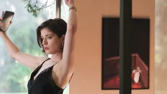 Anya Chipovskaya, Yuliya Khlynina, Marina Vasileva, Elena Lyadova - Pervyy klass (First Clas) s01e01-08 (2024)