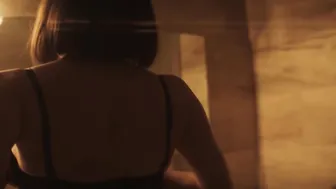 Yuliya Khlynina - KrisTina (2021)