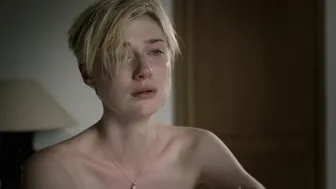 Elizabeth Debicki – The Night Manager s01e03 (2016)