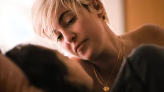 Jacqueline Toboni, Arienne Mandi - The L Word Generation Q s01e04 (2019)