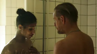 Lola Zackow, Madeleine Martin, Erika Cardenas Hedenberg - Dystopia s01e01e03e06 (2021)