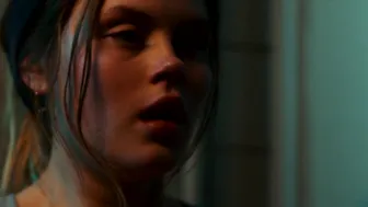 Andrea Heick Gadeberg, Fie Petersen - Pretty Young Thing (Smuk) (2022)