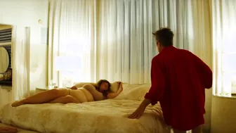 Emma Stone, Margaret Qualley, Hunter Schafer - Kinds of Kindness (2024)