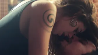 Miriam Leone - L'amore a domicilio (2019)