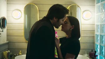 Carla Campra, Macarena Gómez - Holy Family (Sagrada familia) s02 (2023)