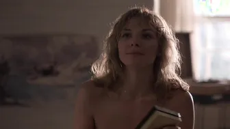 Kim Cattrall – Masquerade (1988)