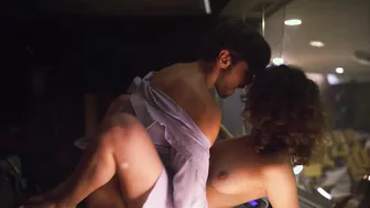 Diana Gomez, Silma Lopez, Paula Malia, Julia Roca, Teresa Riott, Dominga Bofill - Valeria s01e01-04 (2020)