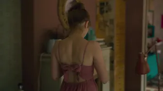 Diana Gomez, Silma Lopez, Paula Malia, Julia Roca, Teresa Riott, Dominga Bofill - Valeria s01e01-04 (2020)