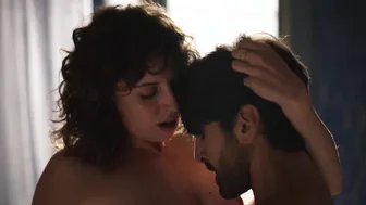 Diana Gomez, Silma Lopez, Paula Malia, Julia Roca, Teresa Riott, Dominga Bofill - Valeria s01e01-04 (2020)