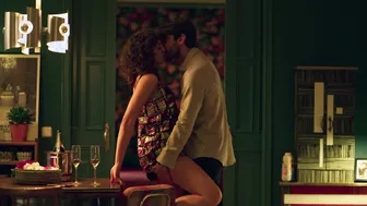 Diana Gomez, Silma Lopez, Paula Malia, Julia Roca, Teresa Riott, Dominga Bofill - Valeria s01e01-04 (2020)