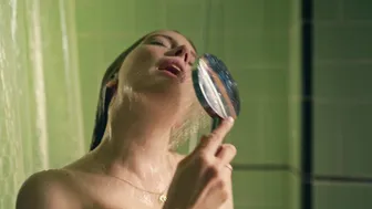 Diana Gomez, Silma Lopez, Teresa Riott, Ruth Llopis, Paula Malia - Valeria s01e05-08 (2020)