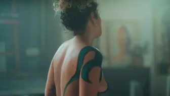 Silma Lopez, Diana Gomez, Raquel Ventosa, Teresa Riott, Paula Malia - Valeria s02e01-08 (2021)