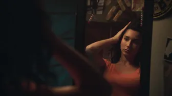 Daniela Santiago, Erika Bleda, Laura Frenchkiss, Angy Guerrero, Elena Martin - Veneno s01e03 (2020)