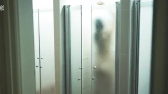 Viktoriya Tolstoganova, Anna Zavtur, Diana Ogay, Sofya Arzhanykh, Irina Pautova - Cicadas (Tsikady) s01e04 (2023)