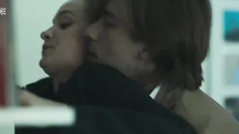 Viktoriya Tolstoganova, Anna Zavtur, Diana Ogay, Sofya Arzhanykh, Irina Pautova - Cicadas (Tsikady) s01e04 (2023)