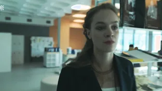 Viktoriya Tolstoganova, Anna Zavtur, Diana Ogay, Sofya Arzhanykh, Irina Pautova - Cicadas (Tsikady) s01e04 (2023)