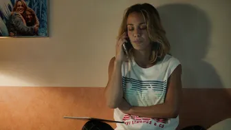 Sarah Kristian, Alice Belaïdi - Victor et Celia (2019)