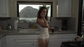 Olivia Thirlby - White Orchid (2018)