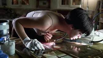 Kate Beckinsale – Uncovered (1994)