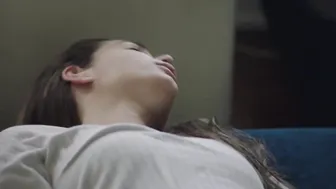Alia Shawkat, Laia Costa - Duck Butter (2018)