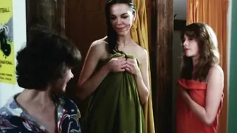Consuelo De Haviland, Joanna Jung, Margit Schwarzer, Olivia Pascal - Austern mit Senf (1979)