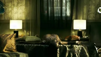 Andrea Carballo, Macarena Gomez, Vanessa Oliveira – Carne de neon (2010)