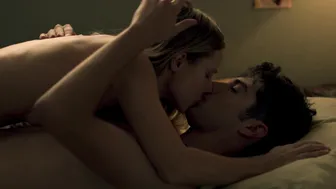 Kristen Bell – The Lifeguard (2013)
