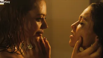 Valentina Romani, Maria Esposito, Serena de Ferrari - Mare Fuori s0 e01e03e06 (2023)