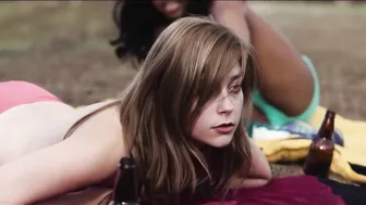 Dal Nicole, Cameisha Cotton, Larissa White - Tonight She Comes (2016)