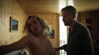 Ophélia Kolb - Toxic s01e01e03e05 (2026)
