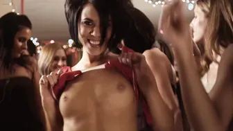 Kristin Cavallari, Meredith Giangrande – Van Wilder – Freshman Year (2009)