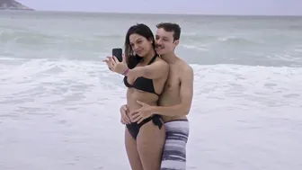 Mariana Cortines Terra, Priscila Lima - Vende-se esta moto (2017)